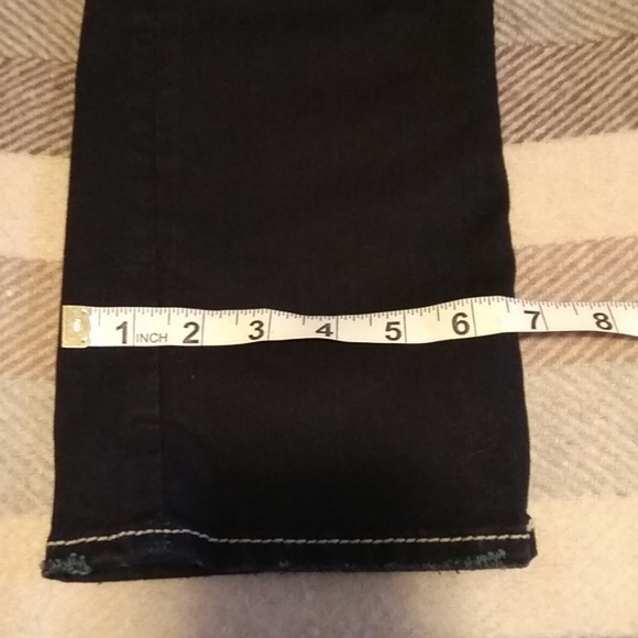 62. Silver Jeans - Picture 10 of 12